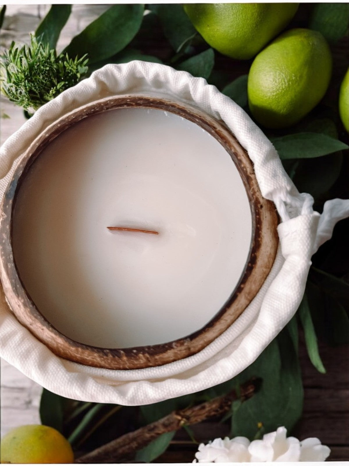 Thai Lemongrass & Coconut™ - Artisan Coconut Bowl Candle